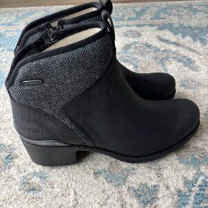 New Merrell Women's Chateau II Waterproof Booties size 9.5